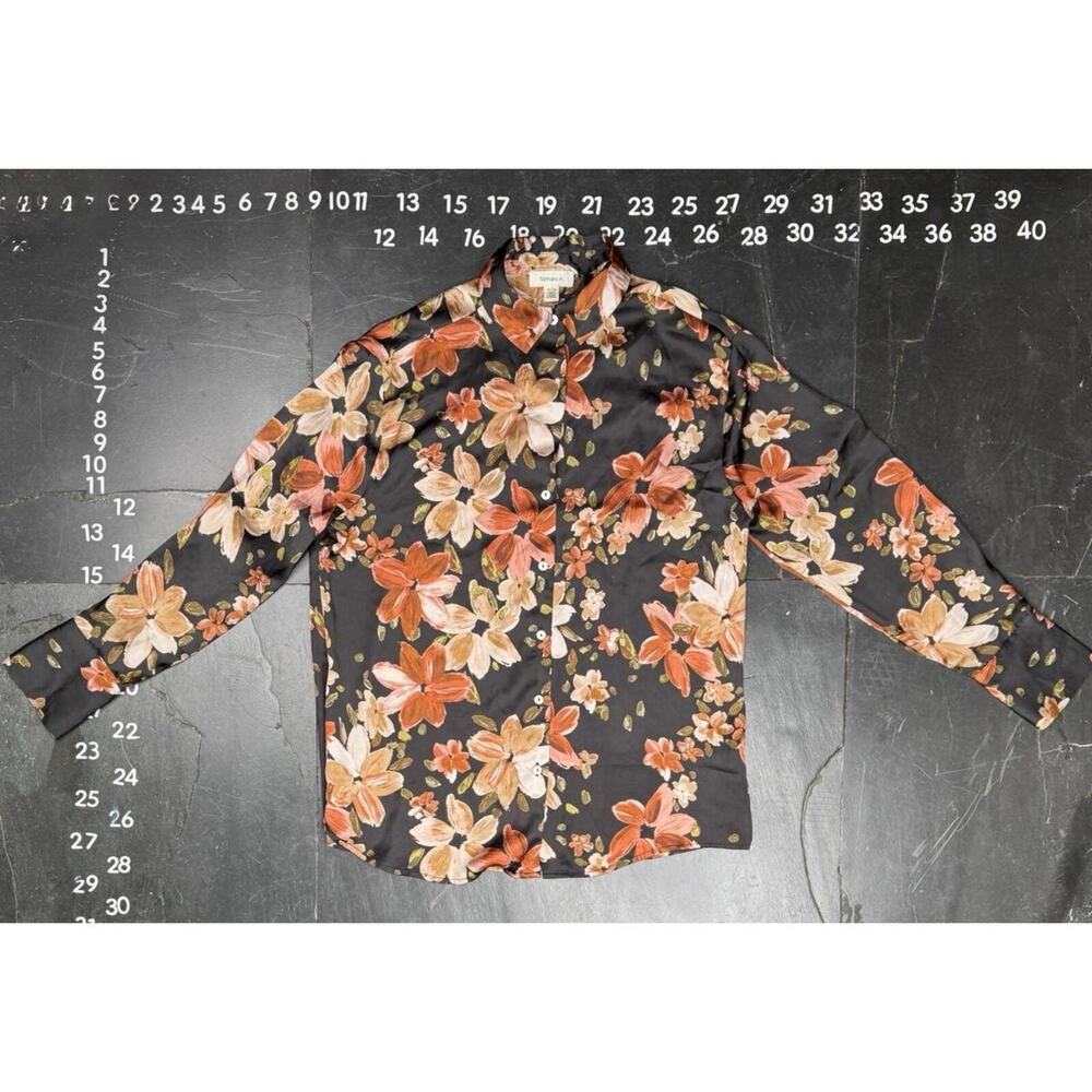 Tamara H Floral Long Sleeve Button-Up Blouse - Picture 2 of 6